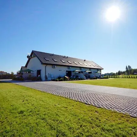 Comfortable Terraced House Holiday home Mielenko