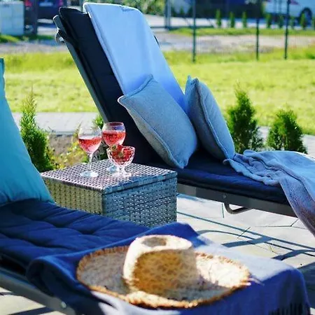 Comfortable Homes With Terraces, * מילנקו