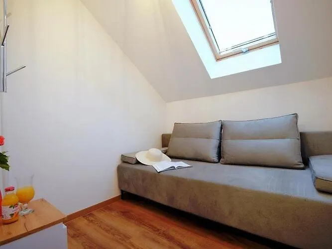 Comfortable Homes With Terraces, Nyaraló *